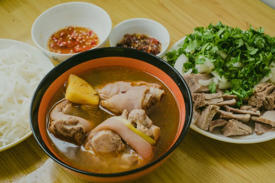 Gà nướng trên vỉ